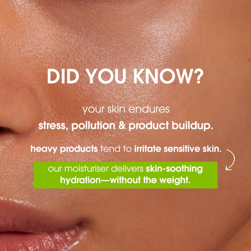 Simple Hydrating Light Moisturiser, 125ml | 12HR Hydration | With Niacinamide, Pro-Vitamin B5, Strengthens Skin Barrier| Lightweight, Non-Greasy Moisturizer | For Soft, Smooth Skin