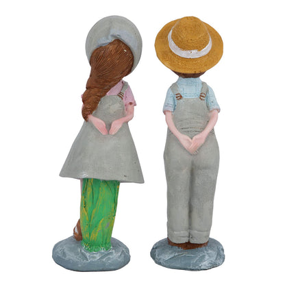 Love Couple Statue Showpiece for Home Decor, Standing Kissing Couple Sculpture Figurine Gift for Home Decor, Table Top, Couple, (3x2.5x6.5 Inches)