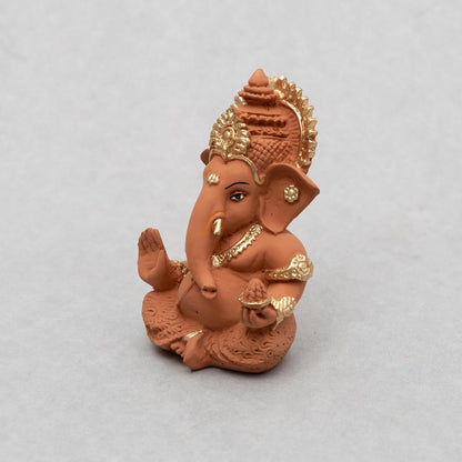 Lord Ganesha Idol for Car Dashboard, Home Temple & Office Decor | Gold Plated Resin Ganpati Murti for Puja, Mandir, Vastu, Diwali, Housewarming Gift | 3.5 Inch | Pack of 1 (Brown)