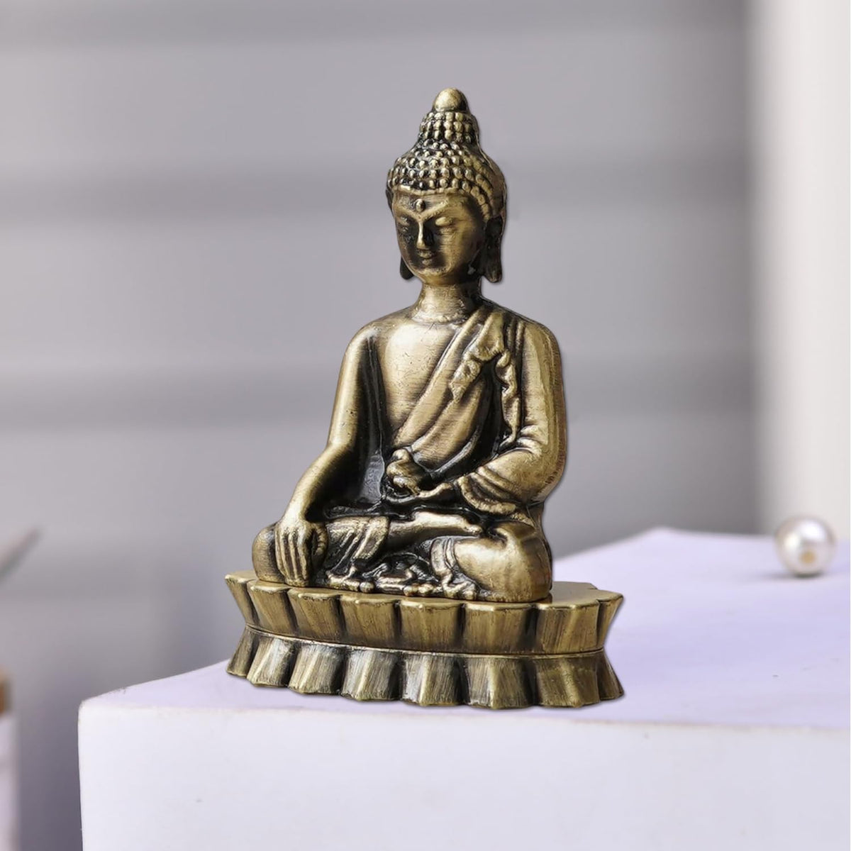 Metal Gautam Buddha Statue Blessing Buddha Showpiece for Car Dashboard Home Office Shelf Desktop Living Room Feng Shui Good Luck Gift Items