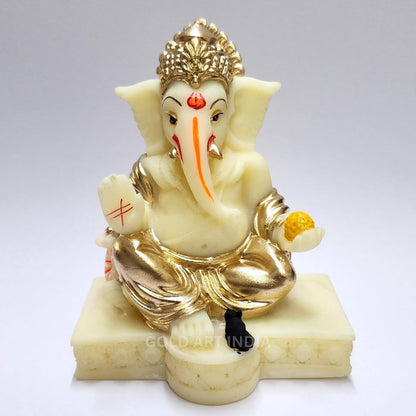 Gold Art India Gaddi Ganesha Idol for Home Decor | Peach Terracotta Finish with Gold Colour Mukut & Ornaments – 3.5 Inch Ganpati Statue for Car Dashboard, Home Decor, Puja, Office Desk