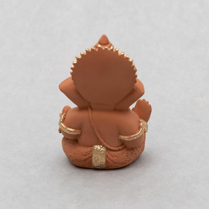 Lord Ganesha Idol for Car Dashboard, Home Temple & Office Decor | Gold Plated Resin Ganpati Murti for Puja, Mandir, Vastu, Diwali, Housewarming Gift | 3.5 Inch | Pack of 1 (Brown)