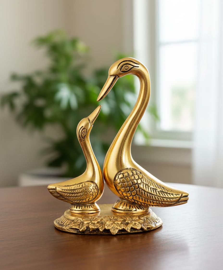 Elegant Brass Swan/Duck Couple Decorative Showpiece – Handcrafted Love Birds for Home Decor & Gifting