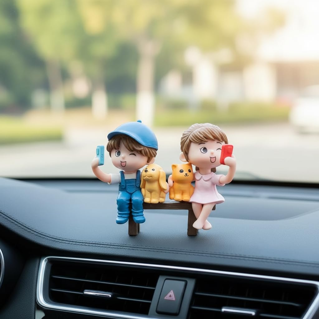 Miniature Couple Showpiece,Romantic Valentine Gifts for Girlfriend Boyfriend Husband Wife,Home Decor Items,Shelf Table Decor,Birthday Gift,Long Distance Relationship Gifts,6.5cm,3.5cm
