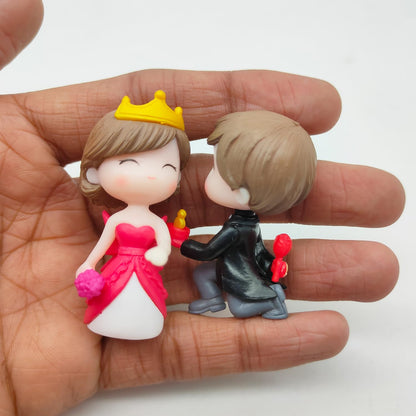 ascension Romantic Love Proposal Couple Gift for Girlfriend Boyfriend Husband Wife Miniature Statue Showpiece for Valentines Day Gift Proposal Day Lovely Couple Gift for Your Love Valentine Gift