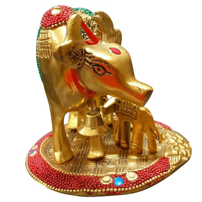Kalakriti Kamdhenu Cow and Calf Idol with Laddu Gopal| Gold Plated Decorative Statue for Home Temple | Religious Showpiece for Pooja Room |Traditional Hindu Spiritual Decor Gift (15x13x13 cm)