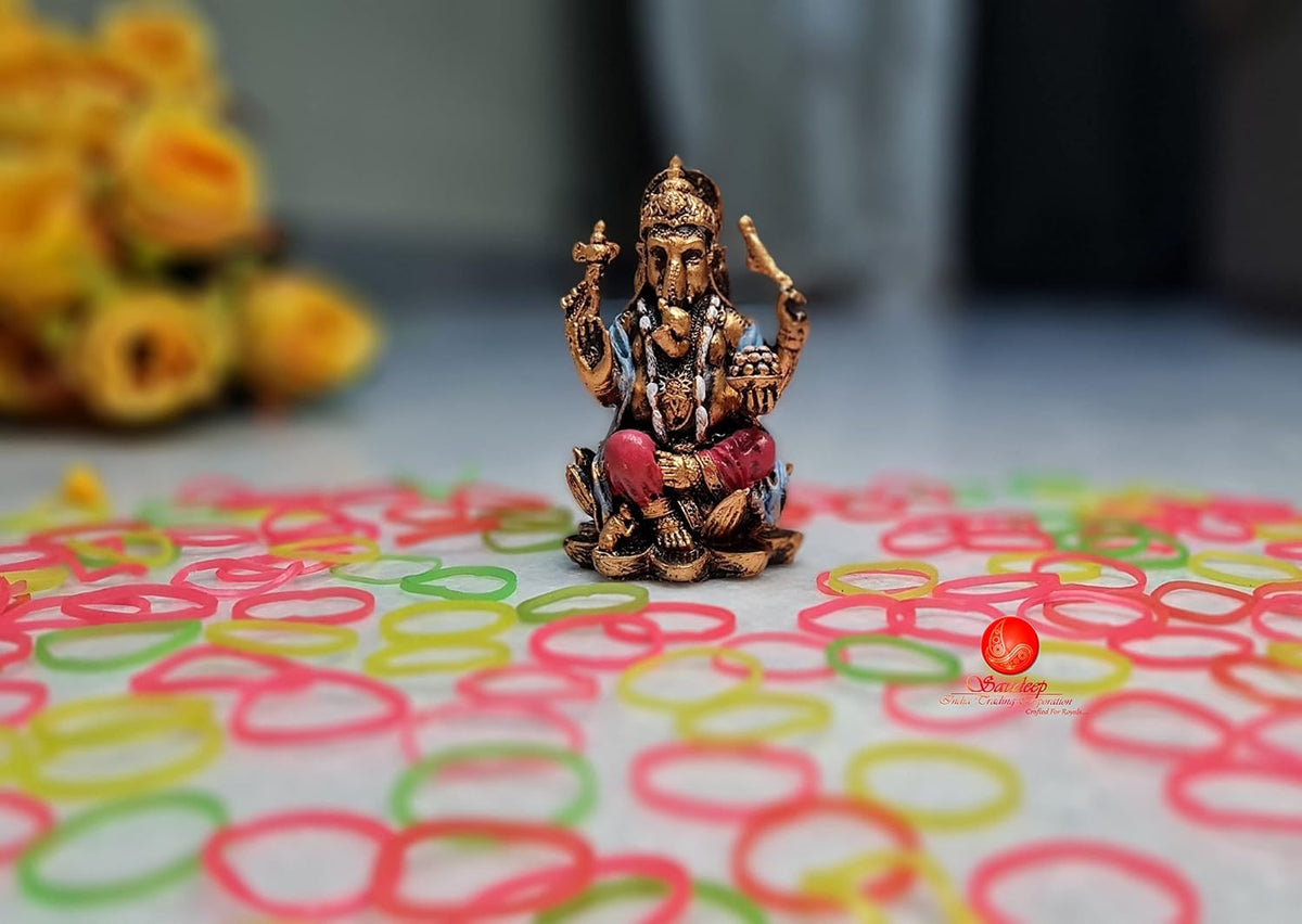 Goddess Lakshmi, Lord Ganesh and Goddess Saraswati Idol/Statue/Murti Decorative Showpiece, Saraswati Ganesha Laxmi Figurine for Puja
