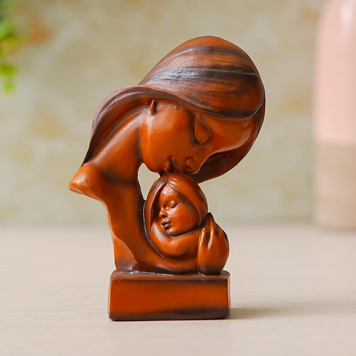 Premium Mother Baby Statue Showpiece Gift, Resin Mother Baby Figurine, motherr Child Statue, Home Decor Items, House Warming Gifts Mother's Day, Baby Shower Gifts for Mom to be (Brown)