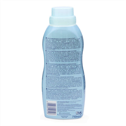 Chicco Baby Fabric Softener with New Odour Elimination Technology, Keeps Clothes Gentle, Fresh & Fragnant, Dermatologically Tested, Sweet Talcum (750ML)