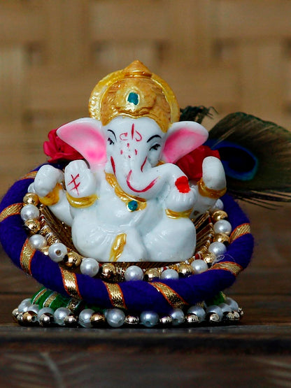 Resin Lord Ganesha Idol On Peacock Feather Decorative Plate| Ganesha Idol for Home Decor Car Dashboard| Ganesha Statue| Ganpati Murti Gift for Diwali Ganesh Chaturthi Housewarming Birthday