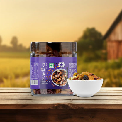 Vedaka Dry Fruits and Nuts Mix | 200 g | Almond, Cashew, Walnut, Pistachio, Cranberry and Raisin | Healthy Snacking
