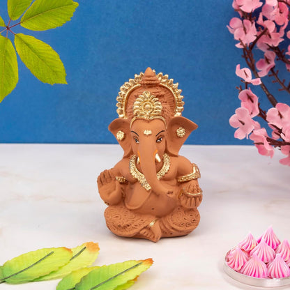 Lord Ganesha Idol for Car Dashboard, Home Temple & Office Decor | Gold Plated Resin Ganpati Murti for Puja, Mandir, Vastu, Diwali, Housewarming Gift | 3.5 Inch | Pack of 1 (Brown)