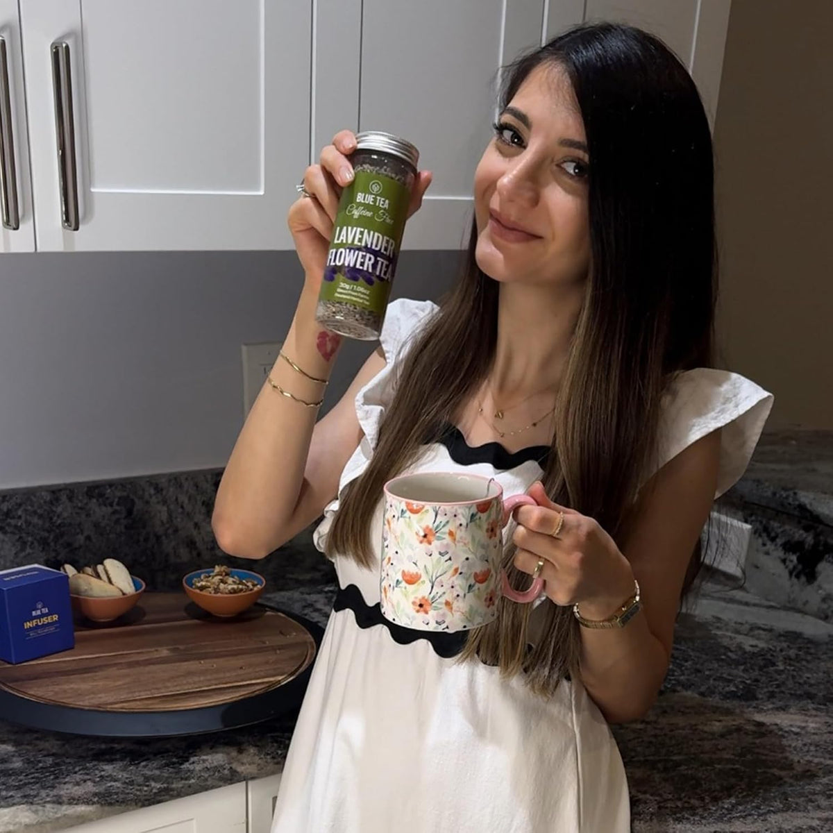 BLUE TEA - Lavender Flower Tea - 30 g - 30+ Cups | Relaxation & Stress Relief | Calming Tea | Caffeine Free - Herbal Tea - Flower Based - Natural - Non-Bitter | Reusable Pet Jar