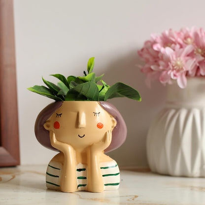 Kawai Homes Showpiece for Home Decor - Cute Table Resin Miniature Decorative Stylish Figurines Items for Living Room Kitchen Kids Bedroom Study Room Decoration Accessories (Stoic Girl)