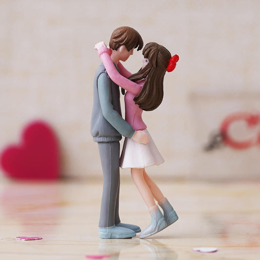 eCraftIndia Valentine Gift for Girlfriend Boyfriend Romantic Hugging Couple Statue Decorative Showpiece (Resin) Valentines Gift for Husband Wife Her Him Valentine Day Decoration Items