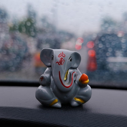 Resin Lord Ganesha Idol Car Dashboard 5x5cm (Grey)
