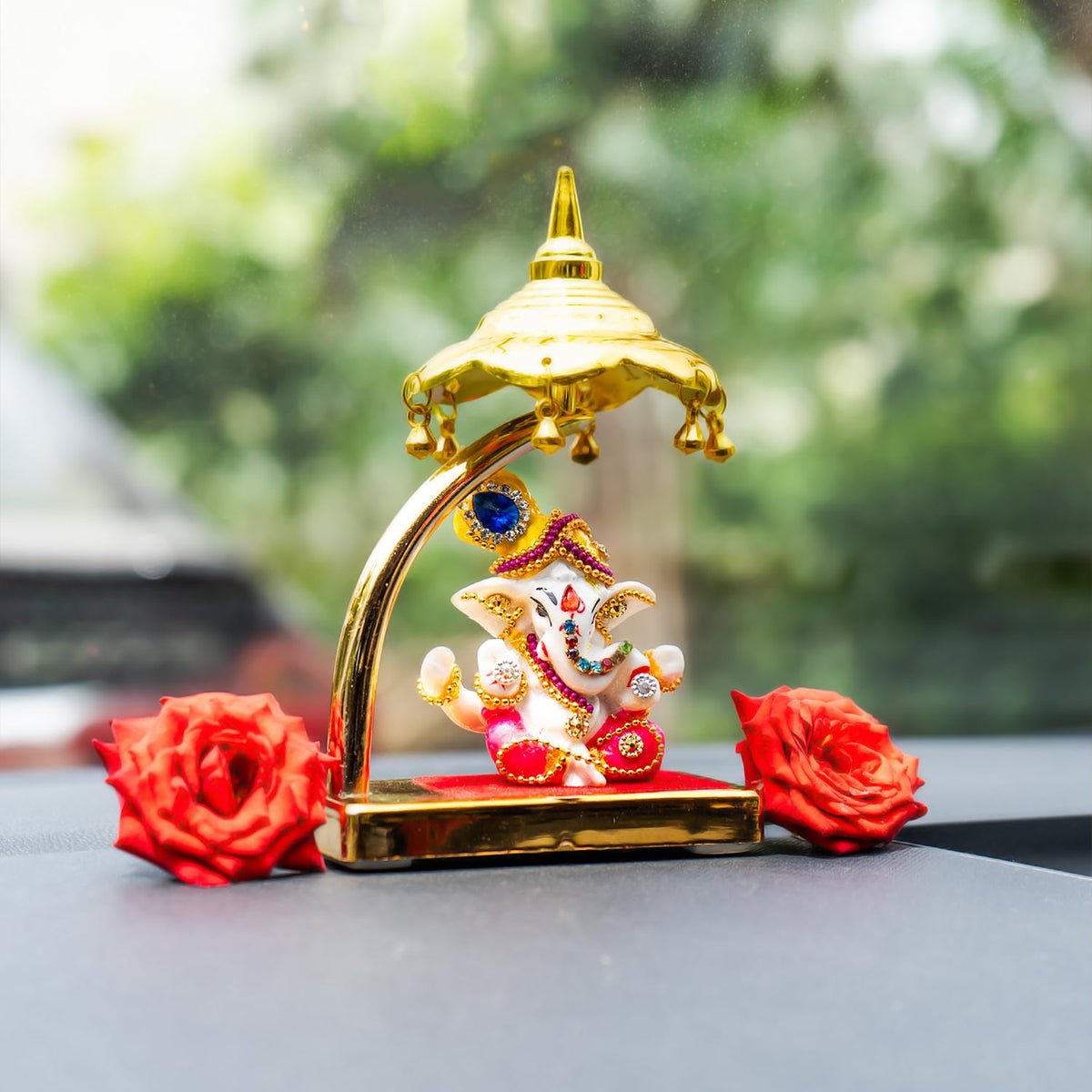 Ganesh Idol for Car Dashboard with Umbrella | Ganpati Idol for Cars | Vinayak Idols for Car Dash Board, Home Decor | Ganapathi for Home | Vinayagar Statue for Office Desk