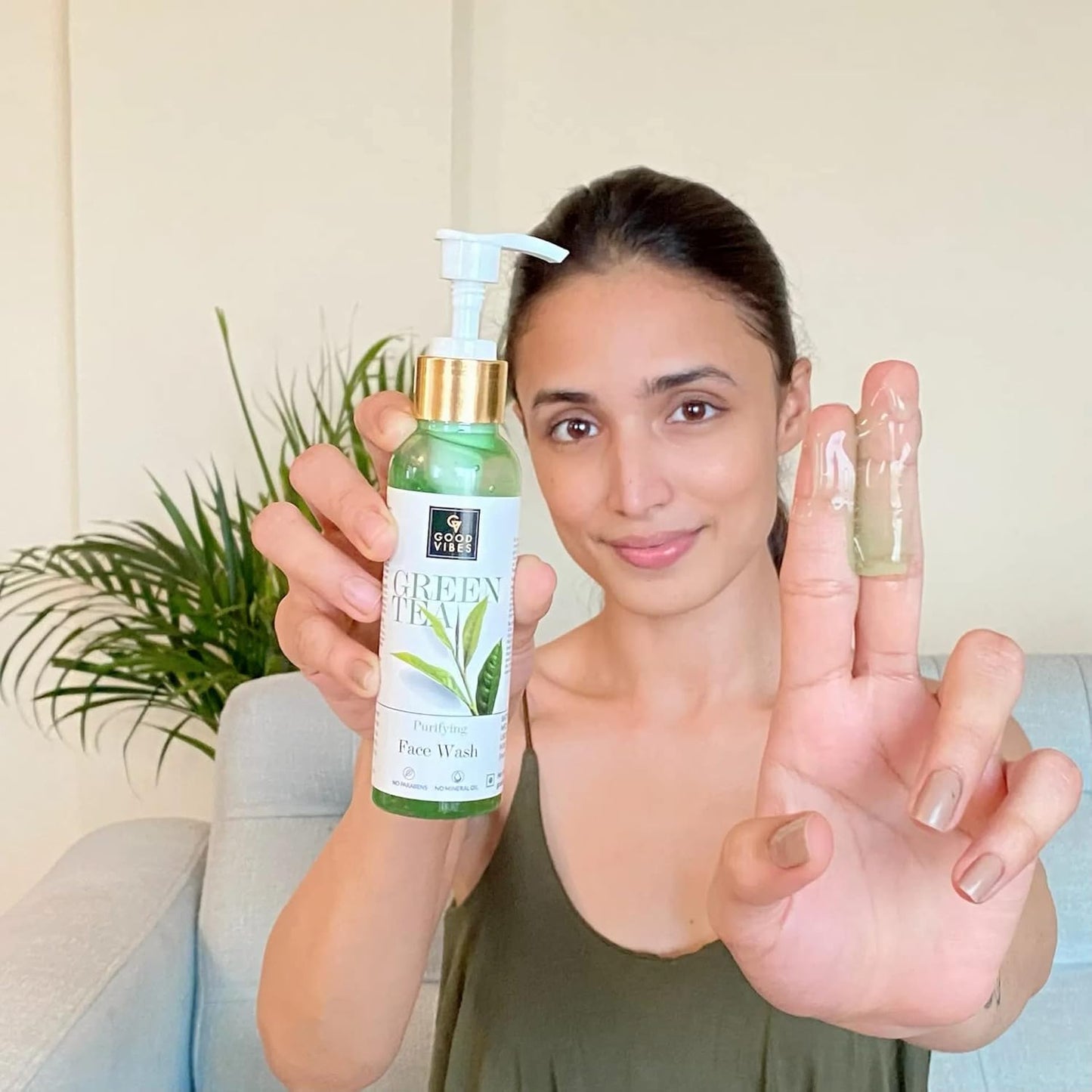 Good Vibes Green Tea Purifying Face Wash, 120 ml Helps Prevent Acne, Dirt Removal Deep Cleansing Natural Antioxidants Formula for All Skin Types, No Parabens & Mineral Oil