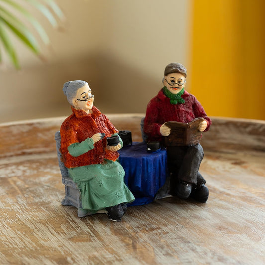 'Chit-Chatting Old Couple' Decorative Couple Showpiece for Home Dcor (Resin, 6.7 Inch, Multicolor) | Showpiece for Living Room for Gift for Husband Wife Grandparent Statue