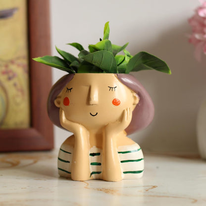 Kawai Homes Showpiece for Home Decor - Cute Table Resin Miniature Decorative Stylish Figurines Items for Living Room Kitchen Kids Bedroom Study Room Decoration Accessories (Stoic Girl)