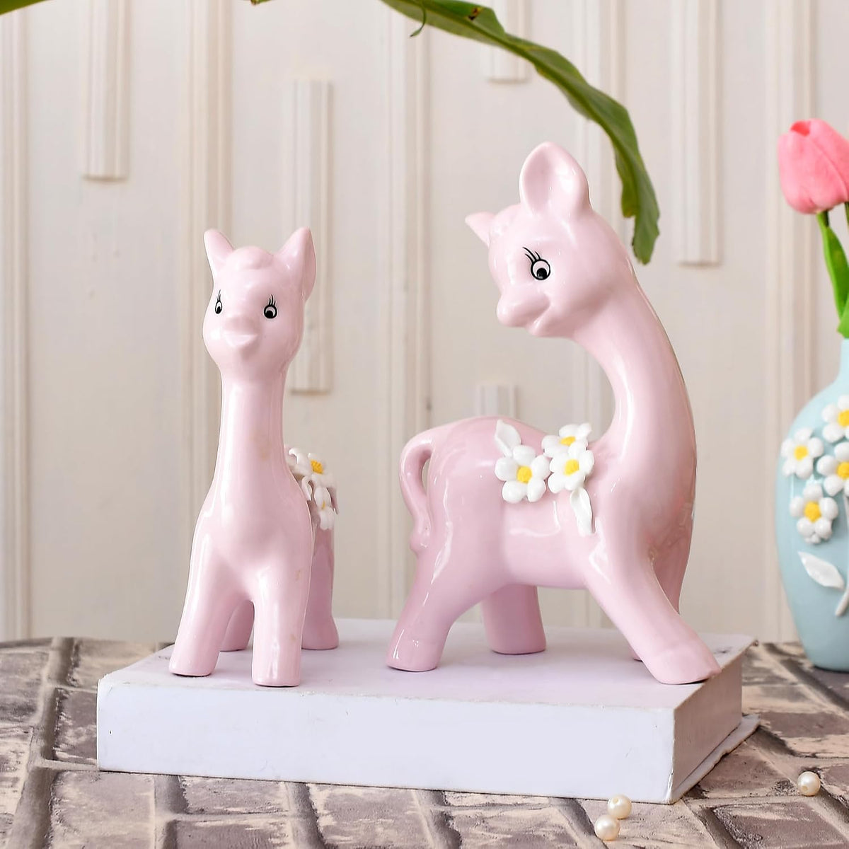 Modern Fox Pair Ceramic Art Figurine | Beautiful Home Decor (Pack of 2, Pink)