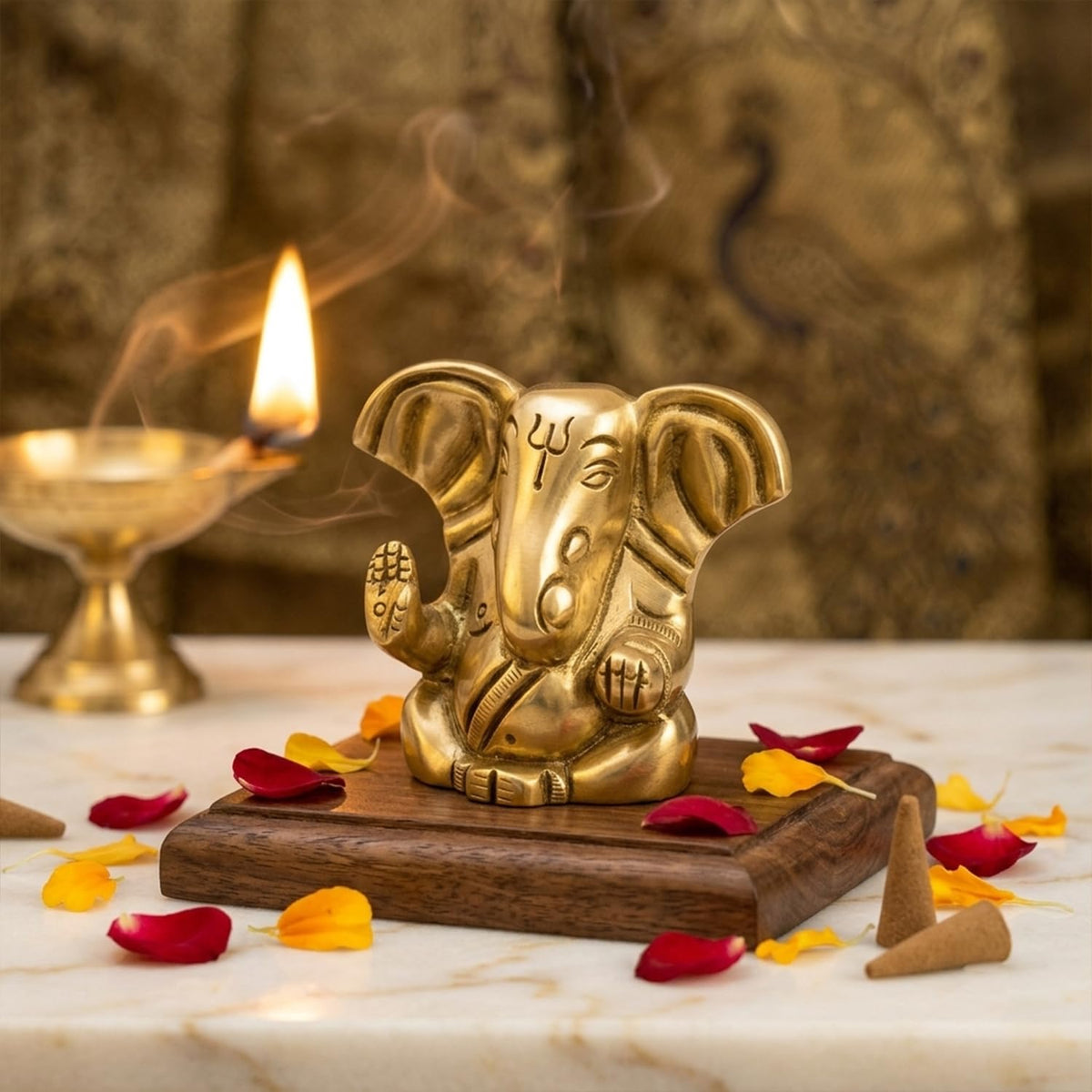 100% Pure Brass Ganesha Idol (Size: 4 cm) | Pital Ganesh Murti for Pooja Room, Home Decor, Office Desk and Car Dashboard | Vinayagar Statue for Diwali Puja