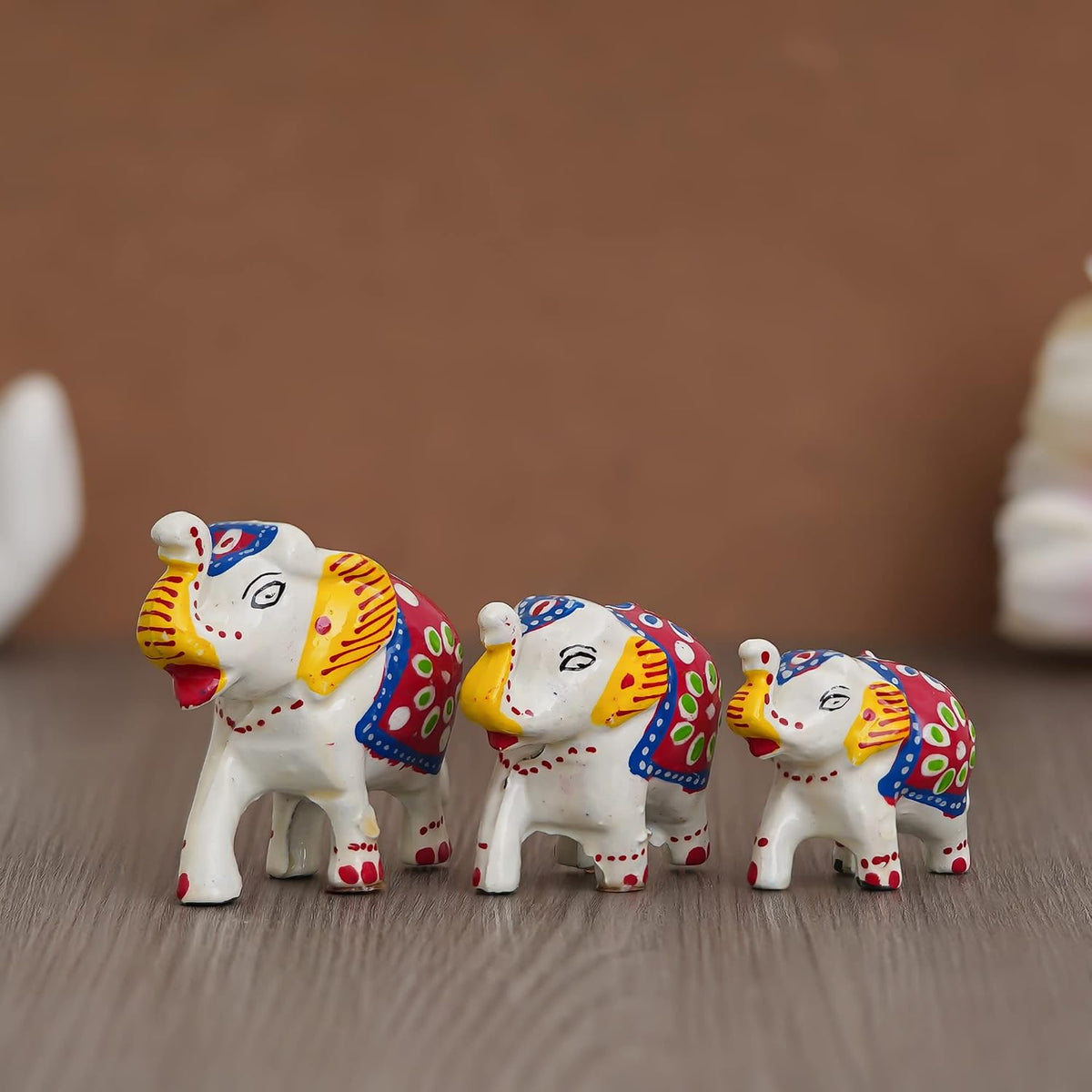 eCraftIndia Set of 3 Elephant Statues for Good Luck| Animal Figurines Decorative Elephant Showpieces| Elephant Decorative Items for Home Living Room Office| Gift for Diwali Birthday Housewarming