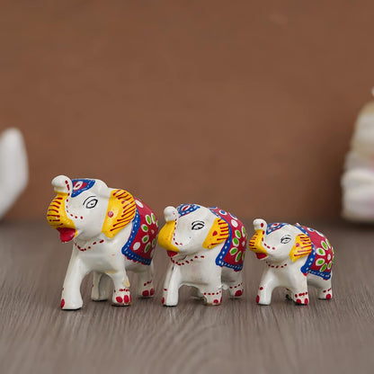 eCraftIndia Set of 3 Elephant Statues for Good Luck| Animal Figurines Decorative Elephant Showpieces| Elephant Decorative Items for Home Living Room Office| Gift for Diwali Birthday Housewarming