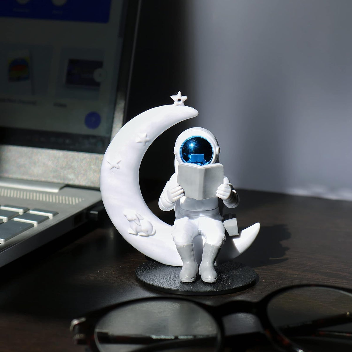Astronaut Figurine Showpiece for Home Décor, Office Desk, Car Dashboard & Table Decoration | Space Astronaut Statue Collectible Gift for Home, Room & Workspace (Moonstar Blue)