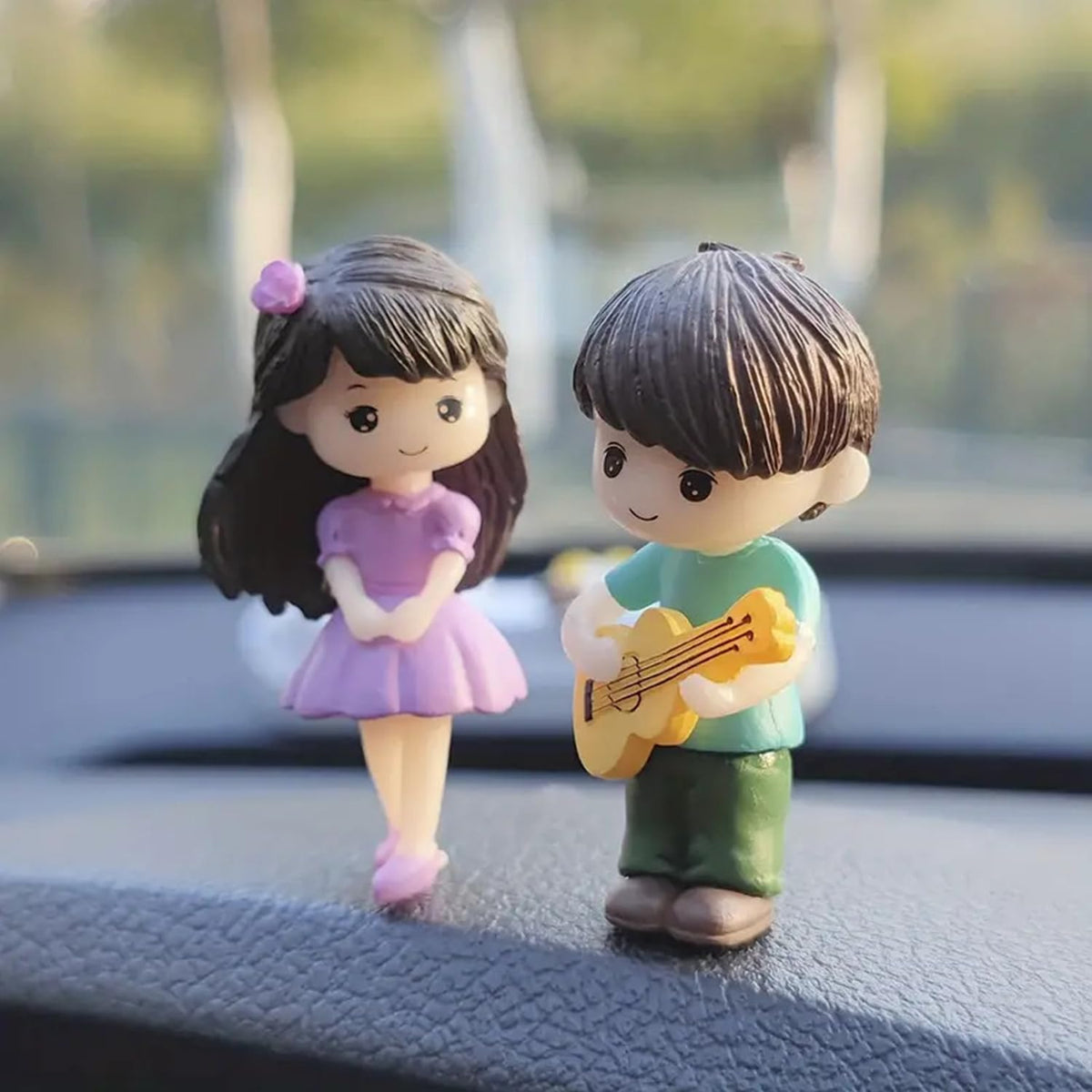 Miniature Set Valentine Gift for Girlfriend Boyfriend Husband Wife Girls Boys Decorative Cute Romantic Couple Miniature Showpiece Statue Valentines Gift Items