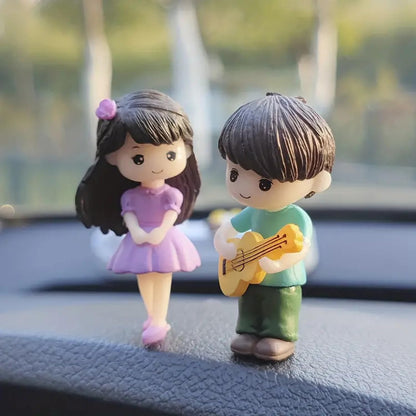 Miniature Set Valentine Gift for Girlfriend Boyfriend Husband Wife Girls Boys Decorative Cute Romantic Couple Miniature Showpiece Statue Valentines Gift Items