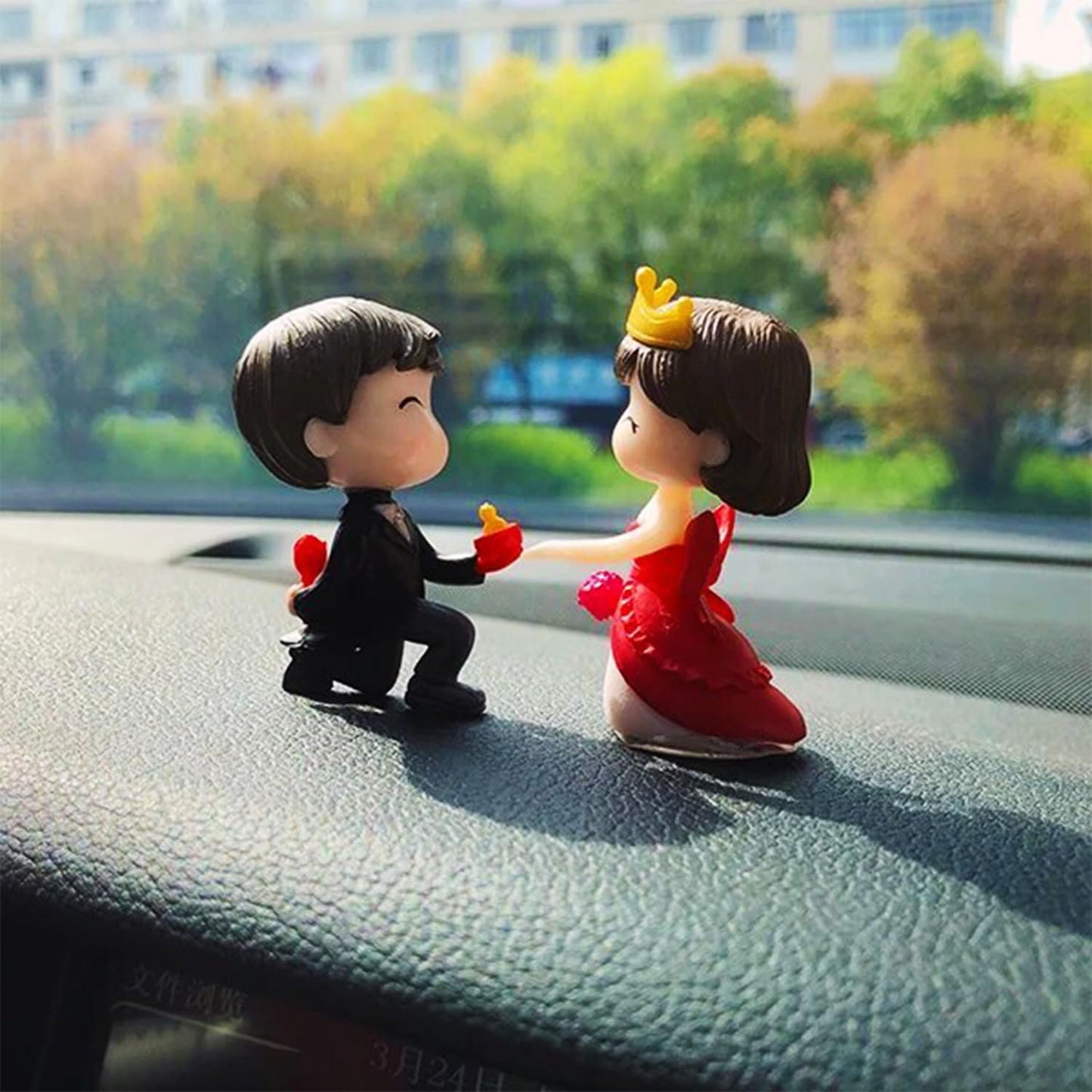 ascension Romantic Love Proposal Couple Gift for Girlfriend Boyfriend Husband Wife Miniature Statue Showpiece for Valentines Day Gift Proposal Day Lovely Couple Gift for Your Love Valentine Gift