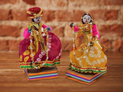 JH Gallery Handmade Recycled Rajasthani Dulha Dulhan Figurines for Home Decoration, Gifting Idol, Home Furnishing, Decorative Items for Living Room - Multicolour 11 x 11 cm (Doll Dulha Dulhan)