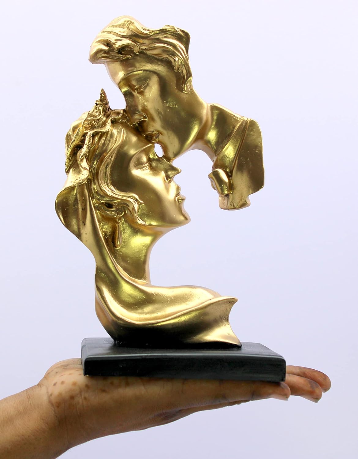 Love Couple Face Adventure Showpiece Statue Sculpture Figure for Home Decor Valentine Day Gift | Resin- 10" Inches (Golden)