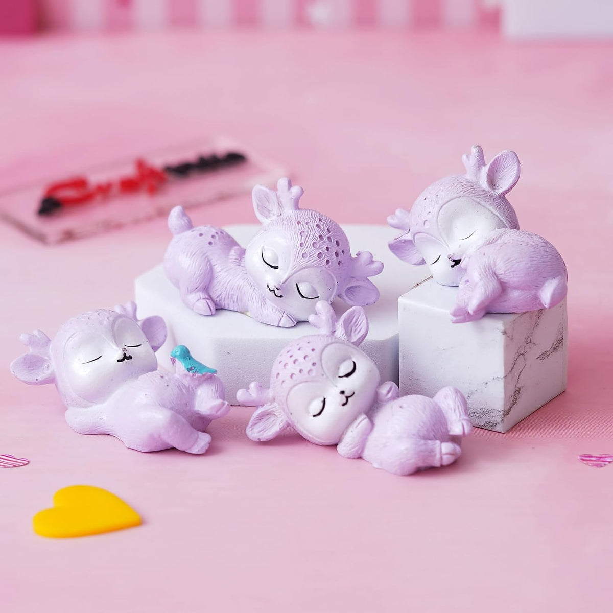 Set of 4 Miniature Cute Sleeping Deer Statues Animal Figurines Decorative Showpiece (Resin) Home Decor Valentine Gift for Girlfriend Boyfriend Husband Wife Valentine Day Decoration Items
