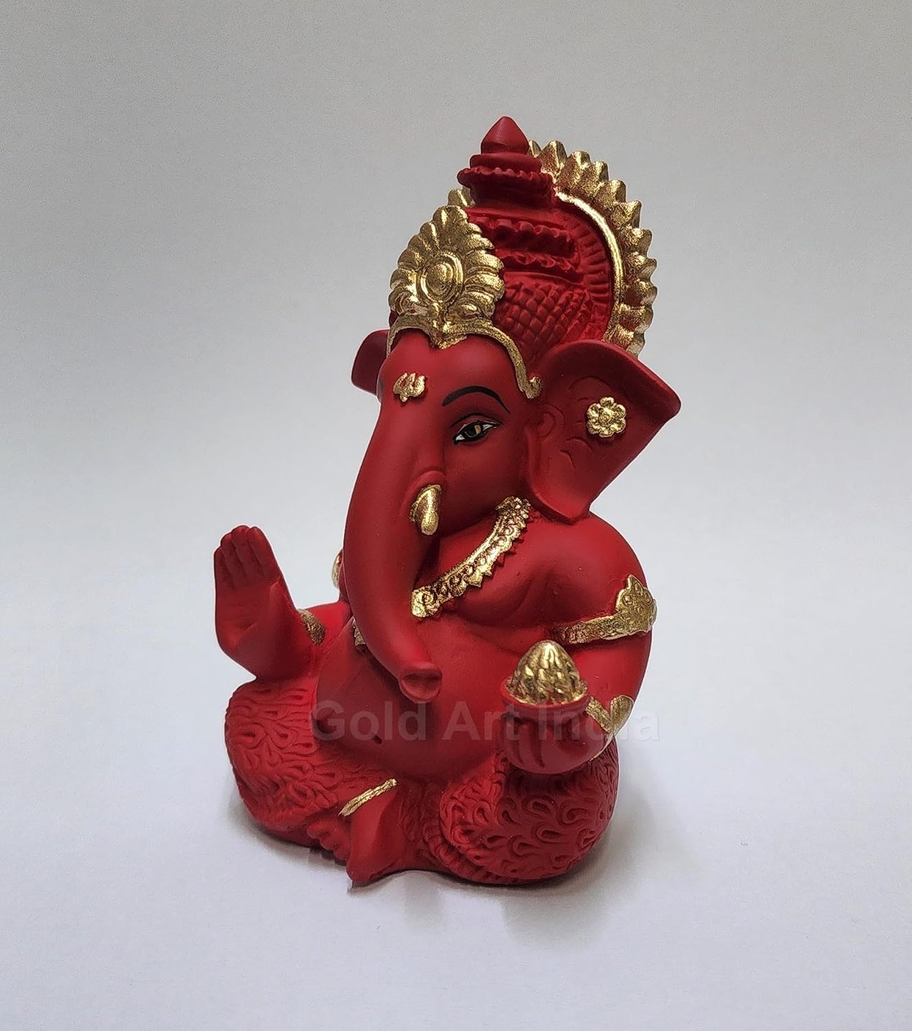 Gold Art India Mukut Ganesha Idol for Car Dashboard Maroon Red and Gold Small Ganesha Murti Ganpati Idol for Home Decor Puja Lord Ganesh Statue Gift for Office Desk Puja Room Figurine,5.1x5.1 Cm