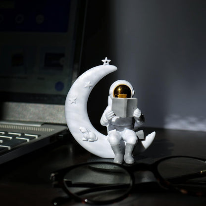 Street27® Cute Outer Space Astronaut Figurine Action Figure Toys Statue for Showpiece Home Living Room Decor Office Desktop Decoration Car Dashboard, Kids Birthday Party Gift, Resin