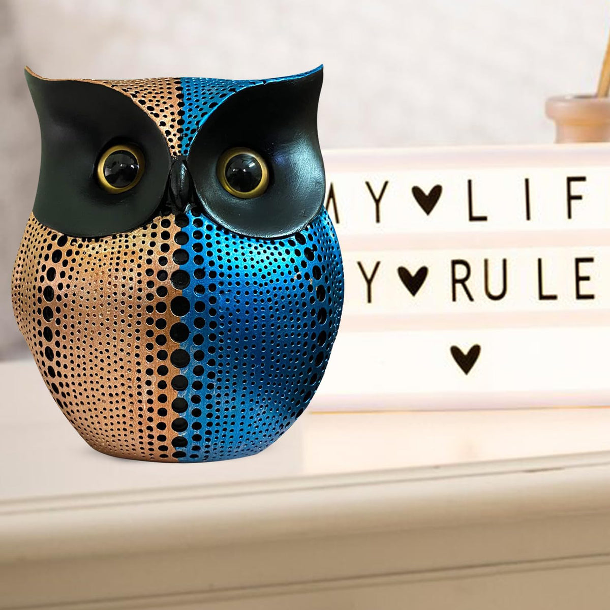 Modern Classy Happy Owl Resin Art Figure Showpiece (Pack of 1, Pink & Blue)