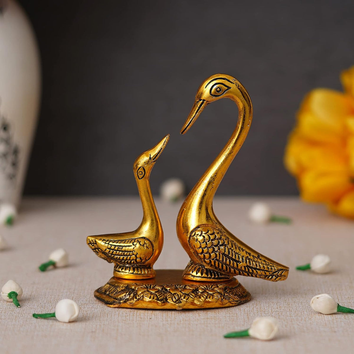 Webelkart Metal Kissing Duck Showpiece for Home and Office Decor Decor- Decorative Items for Home, Antique Home Decor (6 Inches)