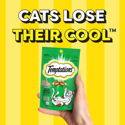 Temptations Crunchy Cat Treats, Seafood Medley Flavour, 85 g, Goodness of Protein, Vitamins & Minerals, Soft Inside Crunchy Outside, Adult, Chunk