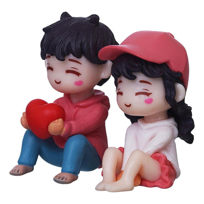 eCraftIndia Valentine Gift for Girlfriend Boyfriend Resin Miniature Cute Romantic Couple Statue Boy Giving Heart to Girl Showpiece Valentine Day Gift for Husband Wife Her Valentines Decoration Item