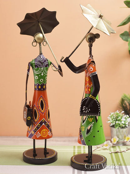 CraftVatika Metal Fashion Dolls with Umbrella Statue Decorative Showpiece Items for Home Decor Living Room Bedroom Table Desk Decoration & Gifts