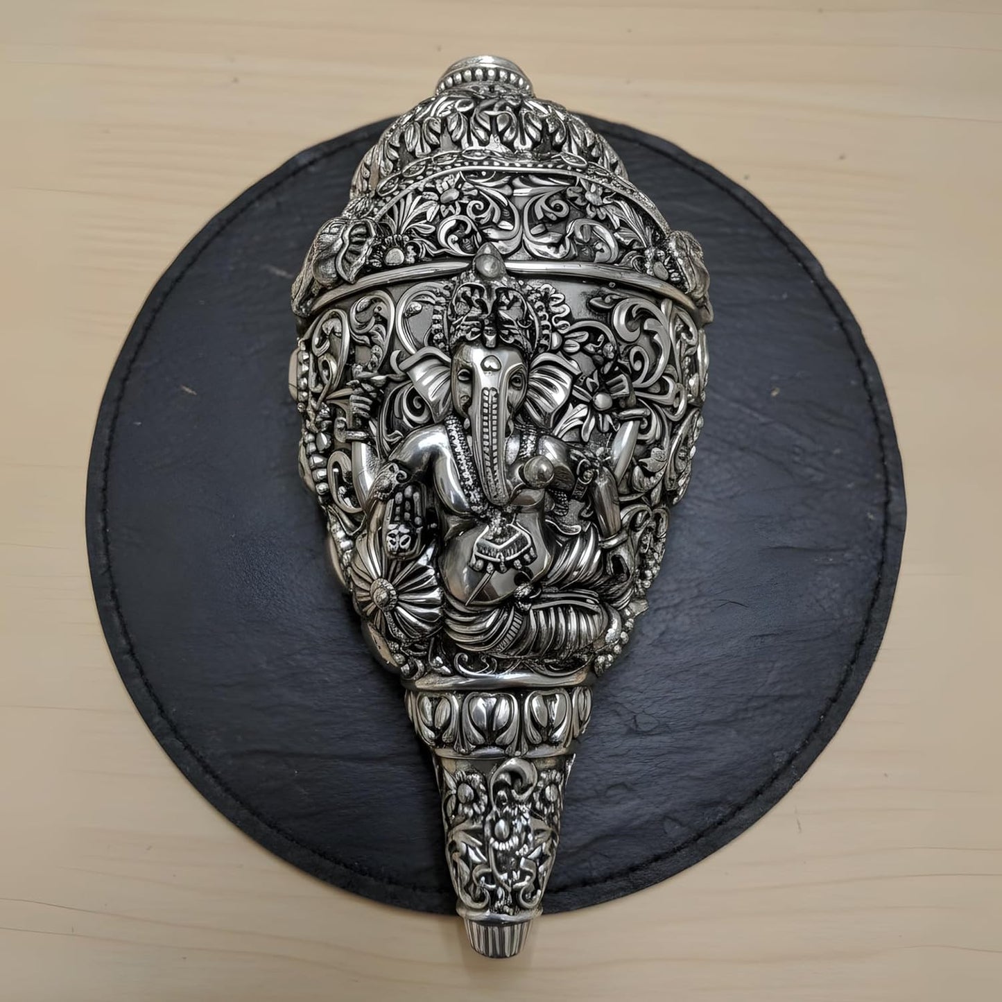 Dev Aastha Silver Plated Ganesh Shankh Idol 5.2 Inch | Lord Ganesha Conch Showpiece for Pooja Room, Home Decor & Office Desk | Vastu Gift Item for Housewarming