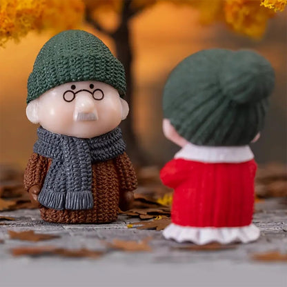 Old Aged Winter Wear Love Couple Set Decorative Showpiece for Home Room Decor Table Decoration Gift for Grand Parents Husband Wife Anniversary Birthday Valentines Gifts