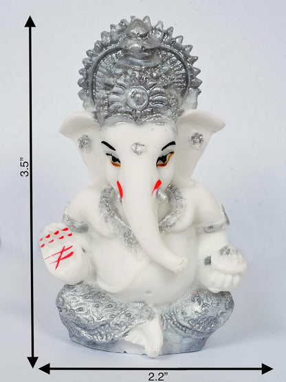 Shimmering White & Silver Ganesha Idol with Decorative Foam Flower – 3.5 Inch Polyresin Ganpati for Car Dashboard, Home & Office – Auspicious Gift for Griha Pravesh & New Car (White & Silver)