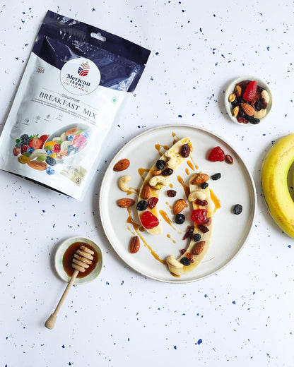 Merican Farms Breakfast Mix 250gm with Healthy Mixed Nuts with Dry Fruits, Premium Fiber SuperMix, Fresh and Perfectly Balanced Mix Dry Fruits Pack,Anytime Snacking Berries