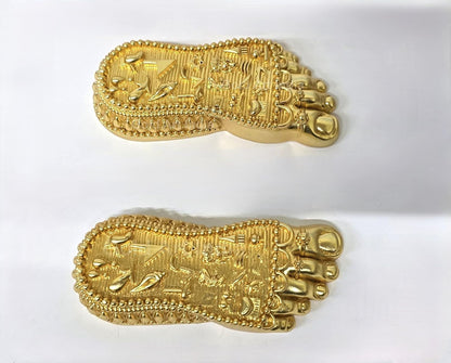 Gold Art India Shri Laxmi Charan Paduka Gold Plated Matte | Bhagyam Lakshmi Charan Idol | Maa Lakshmi Blessings Feet for Office Home Temple Decor | Ideal for Laxmi Puja Housewarming Gifts (4.5" Inch)