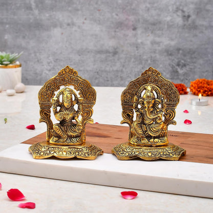 Metal Laxmi Lakshmi Ganesh Gift Items for Cooperate, Ganesh Idol for Gift, Gift for Ganpati Festival, Anniversary, Wedding Gift, Housewarming with Velvet Box Packing (Set of 1)