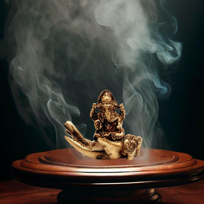 Ganesh Idol on a Palm, Handcrafted Brass Statue Showpiece for Home Decor, Office Table, Gifts