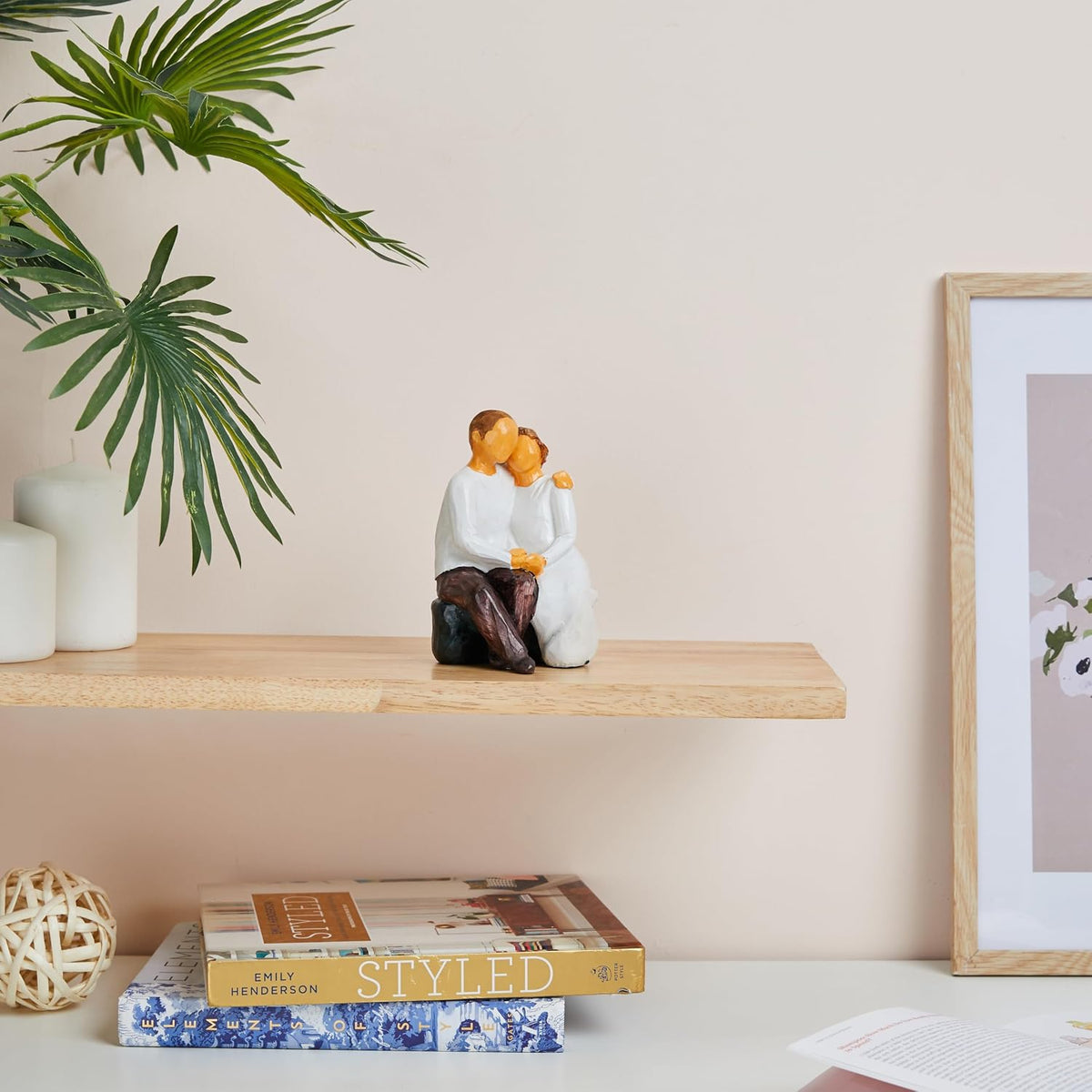 Beautiful Hand Painted Medium Size Resin Sitting Romantic Couple (Pack of 1, Black & White)